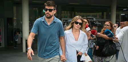 Gerard Piqué y Clara Chía salen de la Ciutat de la Justícia para declarar en un juicio contra un paparazzi. Barcelona, 7 de Junio de 2023