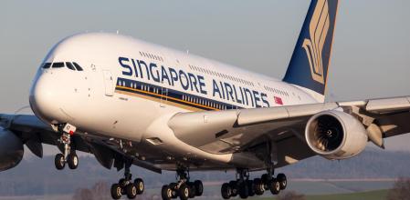 Un Airbus A380 de Singapore Airlines en el aeropuerto de Zurich