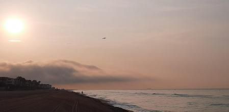 El fenómeno 'jet stream' en la playa de Gavà.
