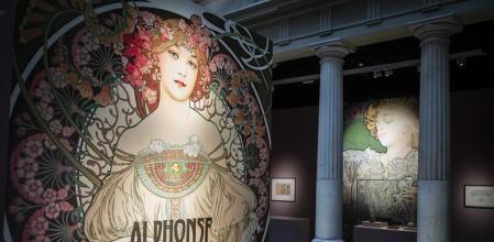 05 - 07 - 2023 / Barcelona / PALAU MARTORELL PRESENTA EN BARCELONA UNA SELECTA Y AMPLIA EXPOSICIÓN SOBRE EL ARTISTA CHECO ALPHONSE MUCHA, UNO DE LOS MÁXIMOS EXPONENTES DEL ART NOUVEAU / Foto: Llibert Teixidó