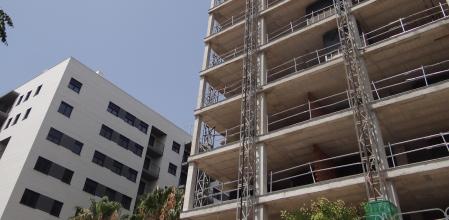 Vivienda en construcción en la ciudad de València, este mes de julio