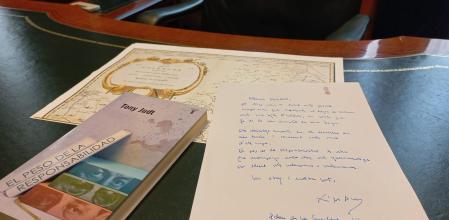 Los regalos de XImo Puig para Carlos Mazón