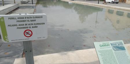 Las láminas de agua del Parc Central donde está prohibido el baño.