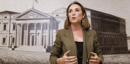 La portavoz del Grupo Popular, Cuca Gamarra, ofreció una rueda de prensa en el Congreso tras la reunión de la Diputación Permanente