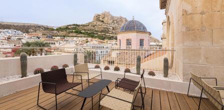 Terraza del hotel Eurostars Pórtico, uno de los último establecimientos que ha abierto sus puertas en Alicante.