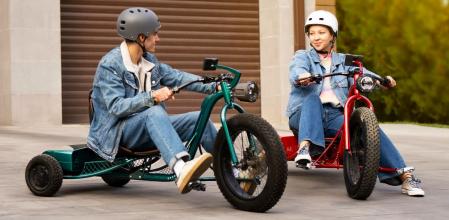 La apariencia del Vook recuerda a la de los triciclos infantiles, pero no se trata de un juguete para niños, sino de un vehículo con tecnología avanzada para adultos.