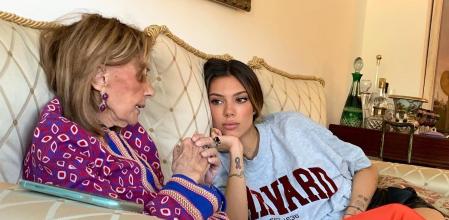Maria Teresa Campos junto a su nieta Alejandra Rubio