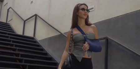 Melodie ha mostrado su escayola en redes.