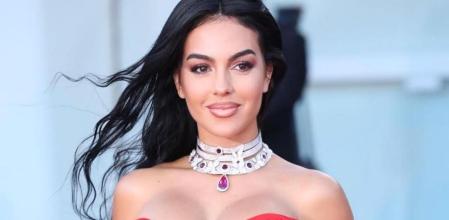 Georgina Rodríguez con su look inspirado en 'Pretty Woman' en Venecia