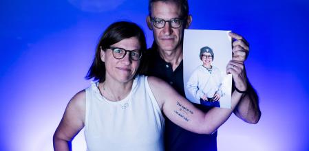 Laia Travesset, Jerónimo González y Nora, en el centro del corazón de sus padres