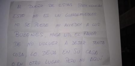Los vecinos se han quejado de la mudanza.