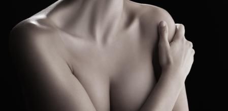 A diferencia de otros tumores, el de mama puede provocar un gran impacto físico y psicológico en la imagen de las mujeres