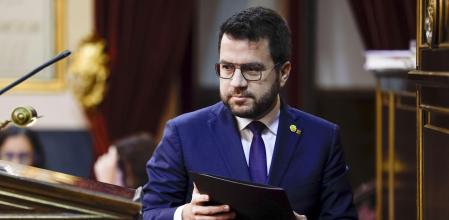 Pere Aragonès subiendo a la tribuna ayer en el Senado