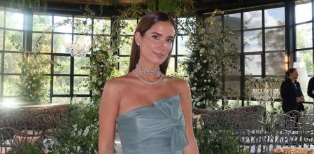 María Pombo con el vestido verde que creó en exclusiva Jorge Redondo