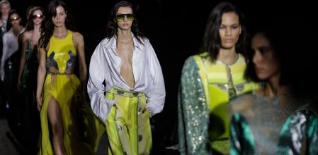 Carrousel final del desfile de Custo Barcelona en la segunda jornada de la 080 Barcelona Fashion Week