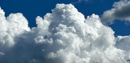 Nubes en el Vallès Oriental.