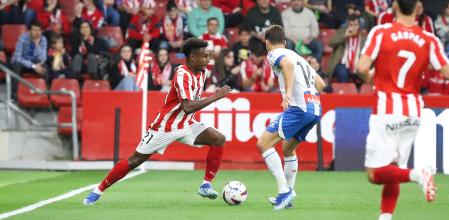 El Espanyol encajó su segunda derrota consecutiva en Gijón