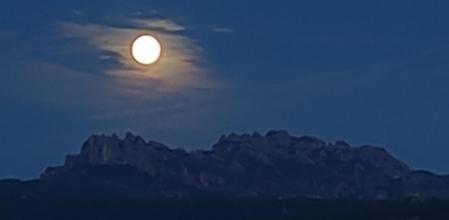 La luna de Montserrat.