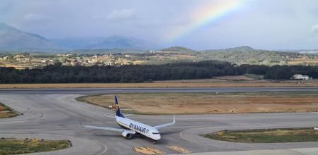 Arco iris en el aeropuerto de Girona.
