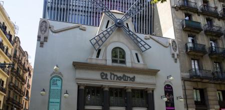 Fachada del teatro El Molino, adquirido por el Ayuntamiento de Barcelona en 2021