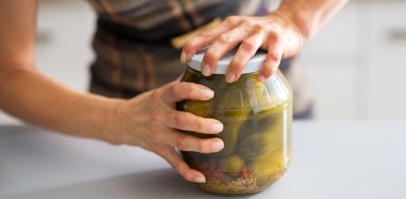 Abrir un bote de conserva puede ser complicado