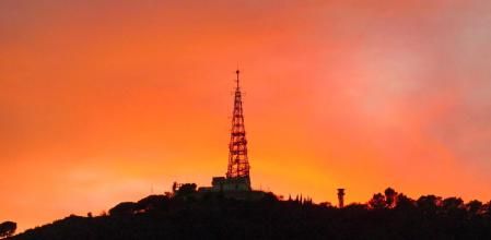 Puesta de sol otoñal en Sant Pere Màrtir.