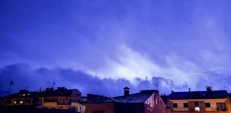 Noche de rayos y truenos en Sant Celoni.