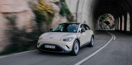 La velocidad punta alcanza los 180 km/h, una cifra elevada para tratarse de un coche eléctrico&nbsp;