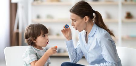 Los niños tienen el doble de posibilidades que las niñas de tener tartamudez.