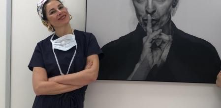 Lad doctora especializada en cirugía estética Martínez Lara