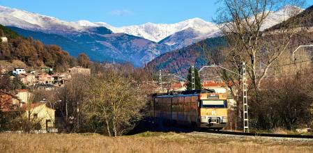 La Olla de Núria vista desde el tren de Rodalies.