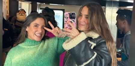 María junto a su hermana Marta durante la grabación de 'Planeta Calleja'