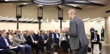 Un momento de la intervención del investigador de la Harvard Business School, Christian Ketels
