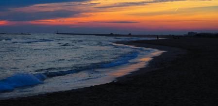 Atardecer en la playa de Cubelles.