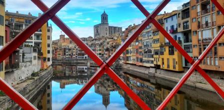 Reflejos en el río Onyar de Girona.