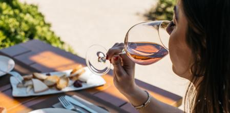 Potenciar los sabores del vino o de una buena comida merece un maridaje perfecto