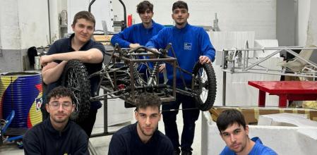 Equipo de Monlau que participa en la ElectroCat FP