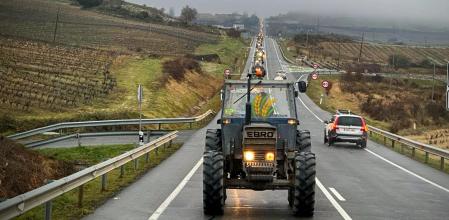 Protesta de los agricultores con sus tractores.