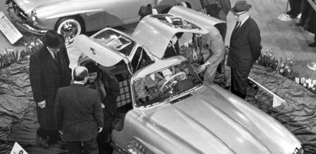 El importador americano Rudolf Hoffman ‘exigió’ un deportivo de altas prestaciones y garantizó comprar 1000 unidades para convencer a Mercedes