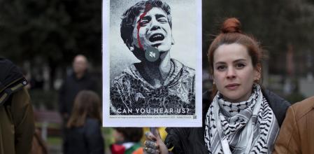 Manifestación en Barcelona para exigir al Gobierno que cese la compra y venta de armas con Israel