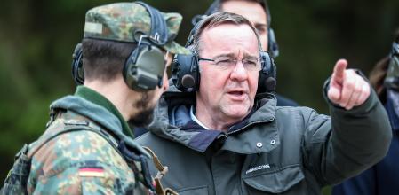 OBERVIECHTACH, GERMANY - FEBRUARY 28: German Defence Minister Boris Pistorius speaks with soldiers of the Bundeswehr Panzergrenadierbataillon 122 armoured infantry battalion during a live-fire exercise prior to the unit's deployment to Poland and then Lithuania on February 28, 2024 in Weiden, Germany. A total of three battalions are preparing today to ship east to take part in the ongoing NATO Steadfast Defender military exercises. Afterwards they will continue to Lithuania, where Germany is expanding its presence in leading a NATO multinational contingent. (Photo by Leonhard Simon/Getty Images)