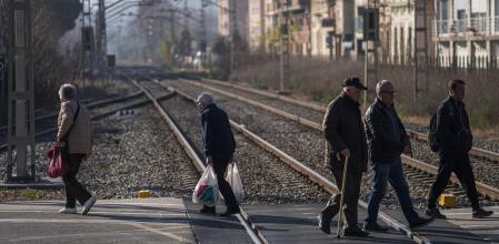 Rueda de prensa por el inicio de las obras de soterramiento de la via de Montcada i Reixac. Montcada i Reixac, 24 de enero de 2024. El esperado soterramiento de la línea ferroviaria R-2 a su paso por Montcada i Reixac comenzará el próximo lunes, 29 de enero. Según anunció ayer el alcalde Bartolo Egea (PSC), ese día arrancarán las catas de prospección en el barrio de la Ribera.