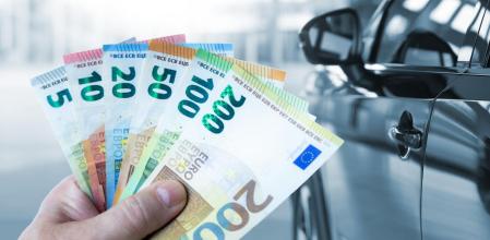 Las ayudas que ofrecen las administraciones por la compra de un coche nuevo suponen un alivio económico para los conductores