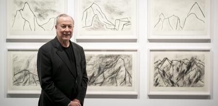 Bob Wilson acude a la galeria Senda a inaugurar una exposición de sus dibujos, Barcelona, 19 de Marzo de 2024.