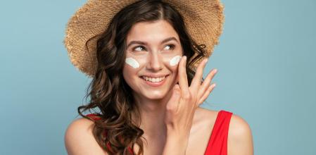 Protector solar para el rostro.