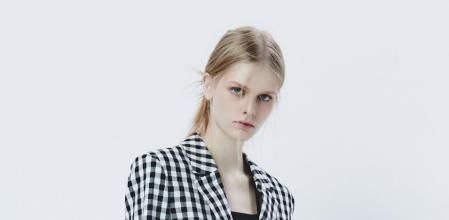 Traje de cuadros vichy de Sfera