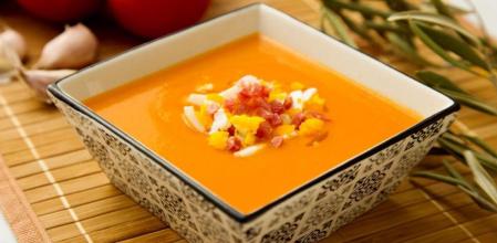 Salmorejo de fresas: la receta alternativa i fresca del clásico cordobés