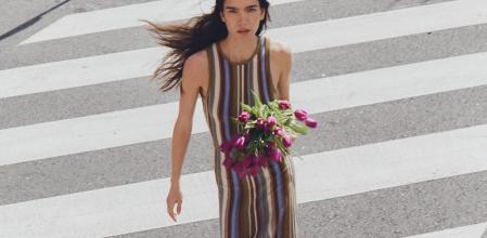 Escoge un vestido con versatilidad para combinarlo tanto para eventos como ocasiones informales.