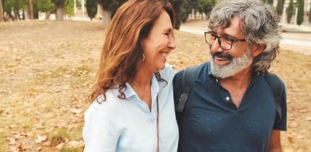 El amor puede surgir a cualquier edad, pero a partir de ciertas etapas de la vida 