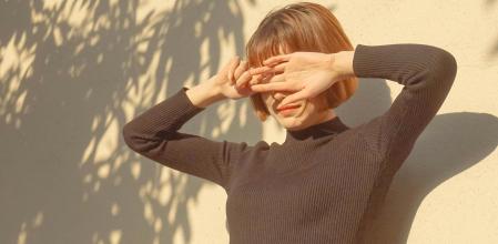 La exposición al sol hace que haya que tener ciertas precauciones con la rutina de skincare.